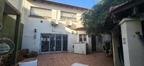 Alquiler casa 3 Dormitorios + escritorio, garage, patio, barbacoa en Pocitos